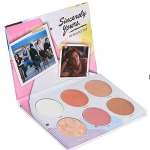 🎁THE BREAKFAST CLUB SATURDAY DETENTION FACE PALETTE VOL 1